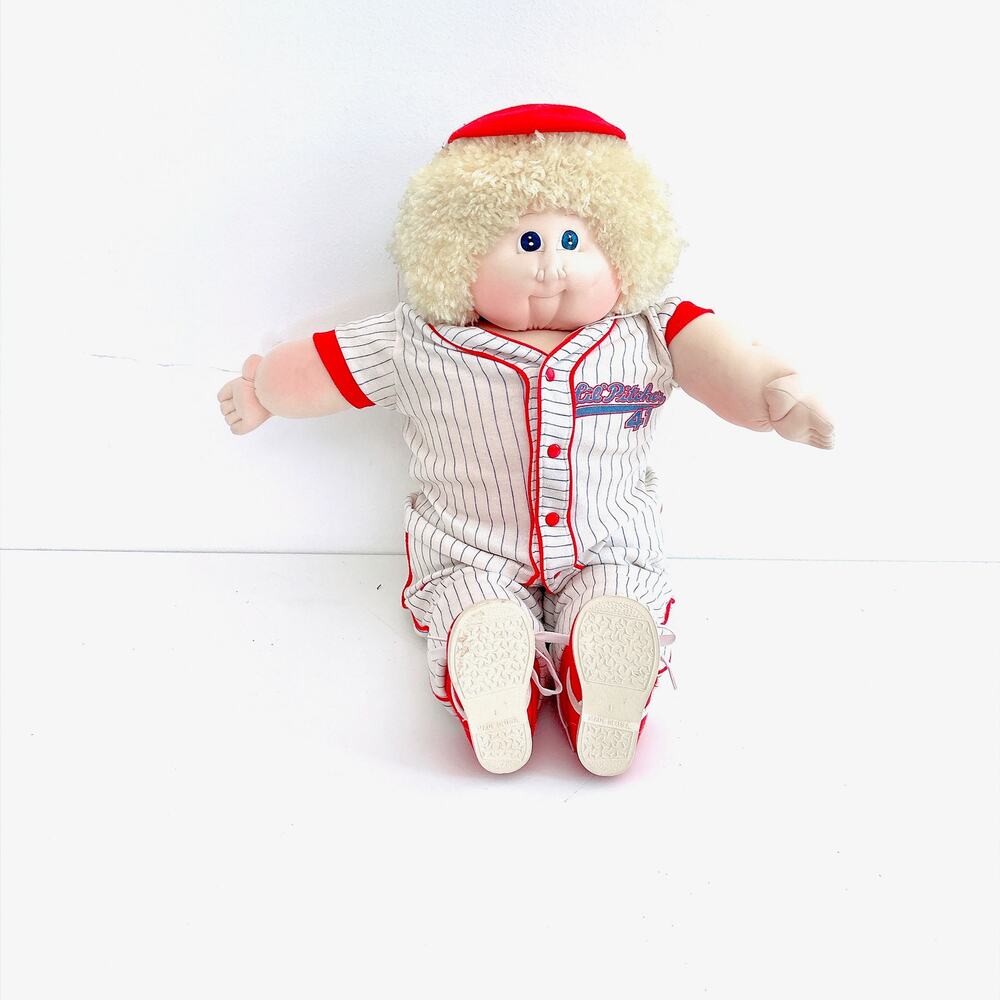 Vintage Lil pitcher Coleco Cabbage Patch Boy Doll